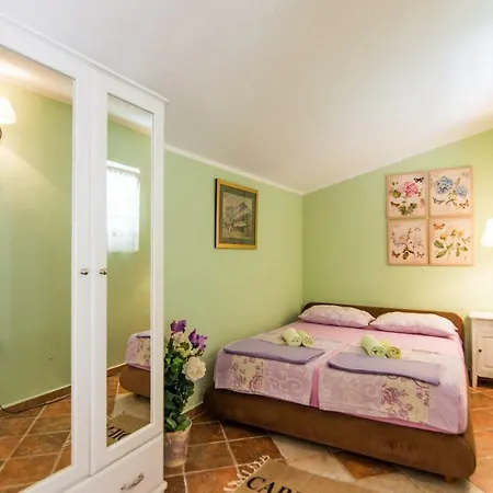 Ivano Apartment *