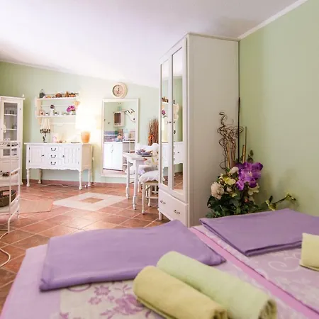 Ivano Apartment *